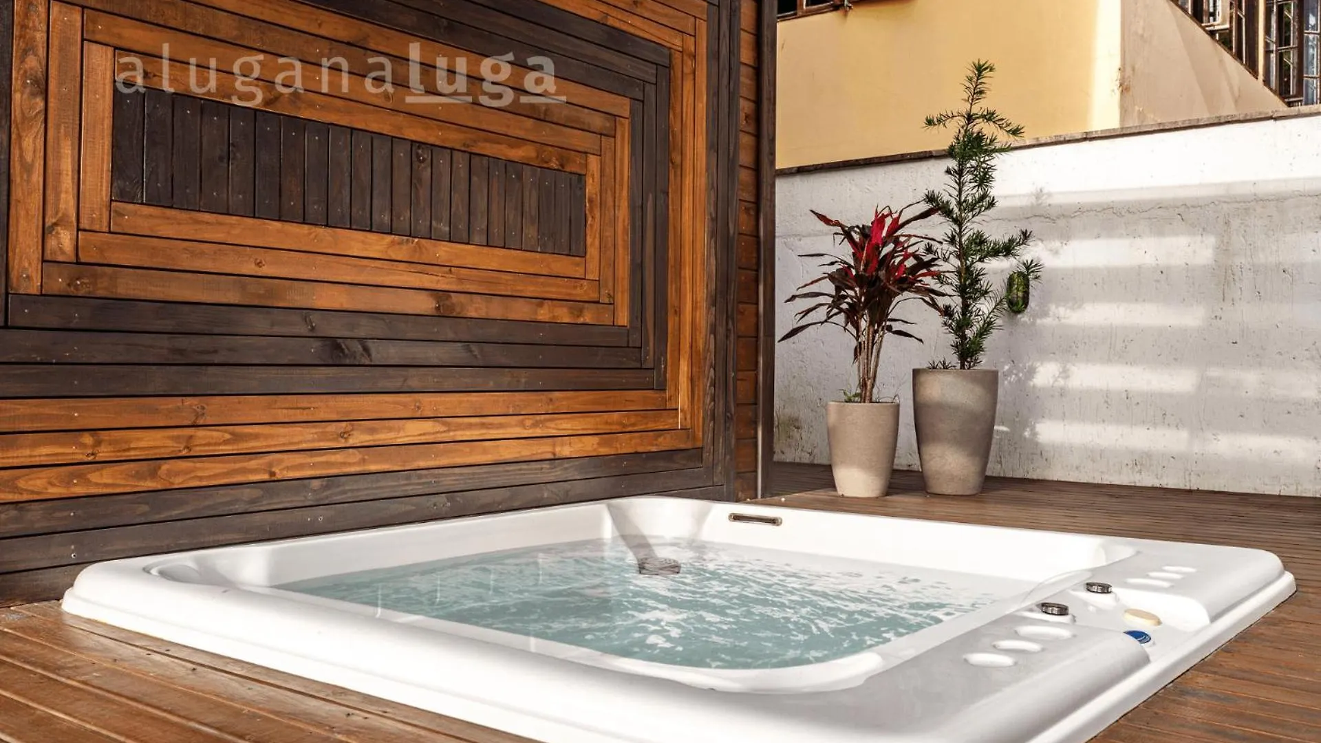 Ogram Houses - Com Jacuzzi A 3Min Da Praia Imbituba  Vakantiehuis